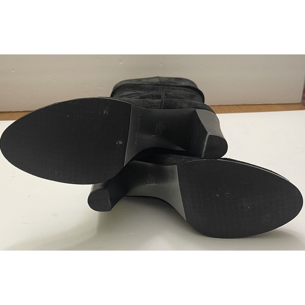 Tahari Harrison Black Suede‎ Knee High Boots Heel Round Toe Womens 7.5 NEW - Picture 4 of 8